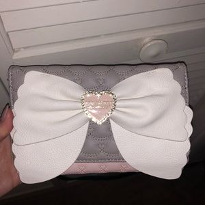 Betsey Johnson wallet on chain